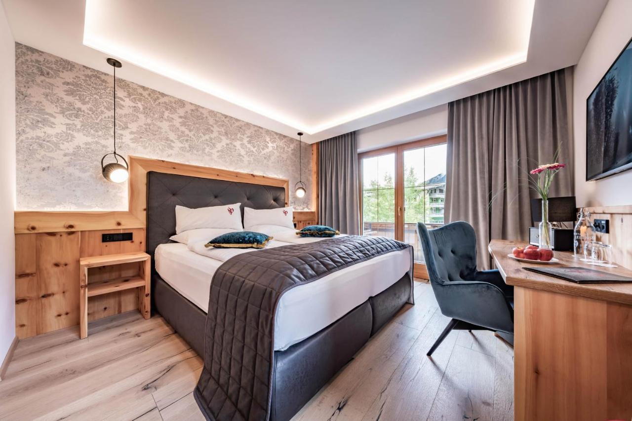 Hotel Gasthof Perauer Майрхофен Экстерьер фото