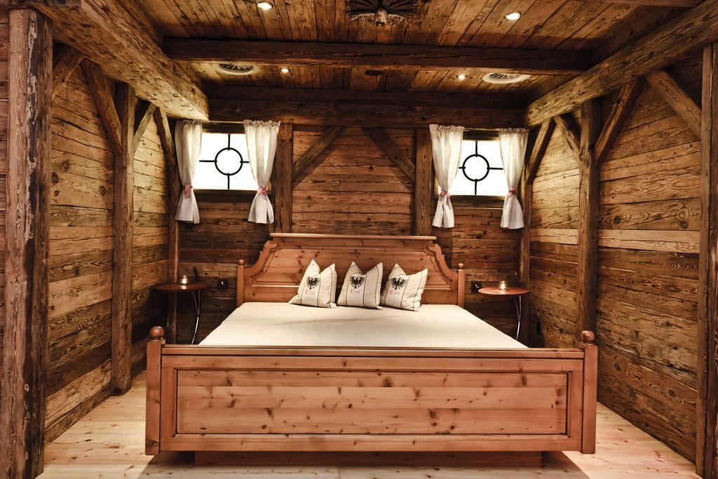 Hotel Gasthof Perauer Майрхофен Экстерьер фото